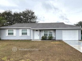 785 SW Belmont Cir in Port St. Lucie, FL - Building Photo