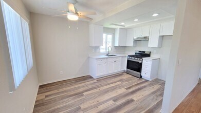 267 W 6th Ave in Escondido, CA - Building Photo - Building Photo