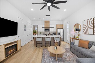 9019 Comal St in Houston, TX - Building Photo - Building Photo