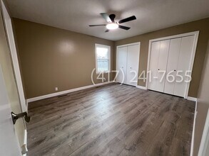 3016 W Roxbury St, Unit Apt A in Springfield, MO - Building Photo - Building Photo