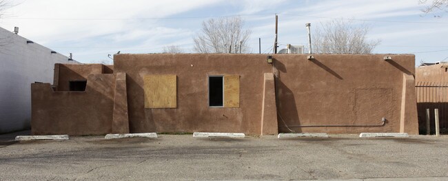 205-209 General Stillwell St NE in Albuquerque, NM - Foto de edificio - Building Photo