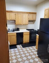 1616 Massachusetts Ave, Unit 6 in Cambridge, MA - Building Photo