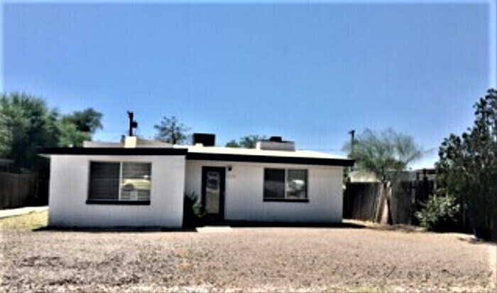 636 E Waverly St in Tucson, AZ - Building Photo