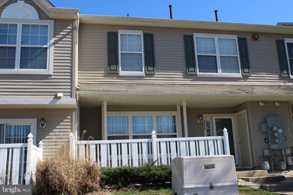 2602 Beacon Hill Dr in Gloucester Township, NJ - Foto de edificio