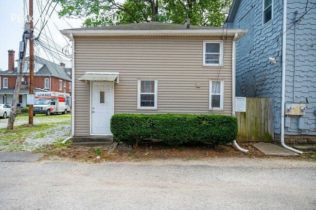 property at 202 W 8th Ave