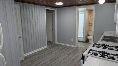 370 E Thornton St in Akron, OH - Building Photo - Building Photo