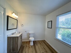 481 McQuade Cir in McMinnville, TN - Building Photo - Building Photo
