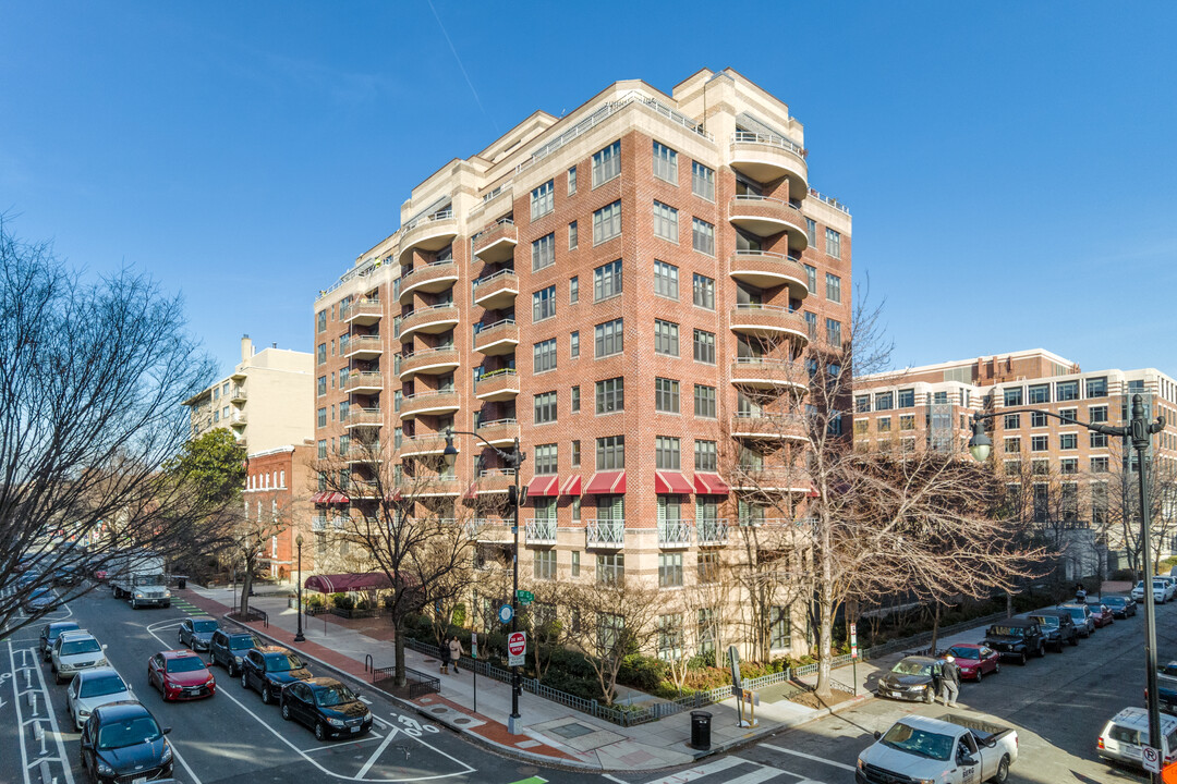 The Richmond Condominiums in Washington, DC - Building Photo