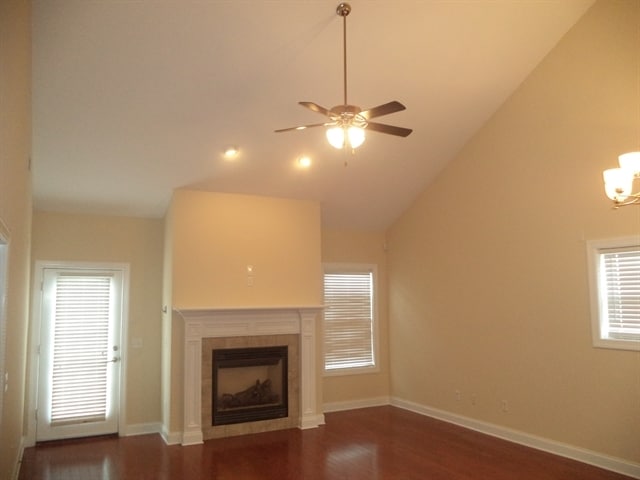 1729 Bonnie Roach Ln in Knoxville, TN - Foto de edificio - Building Photo