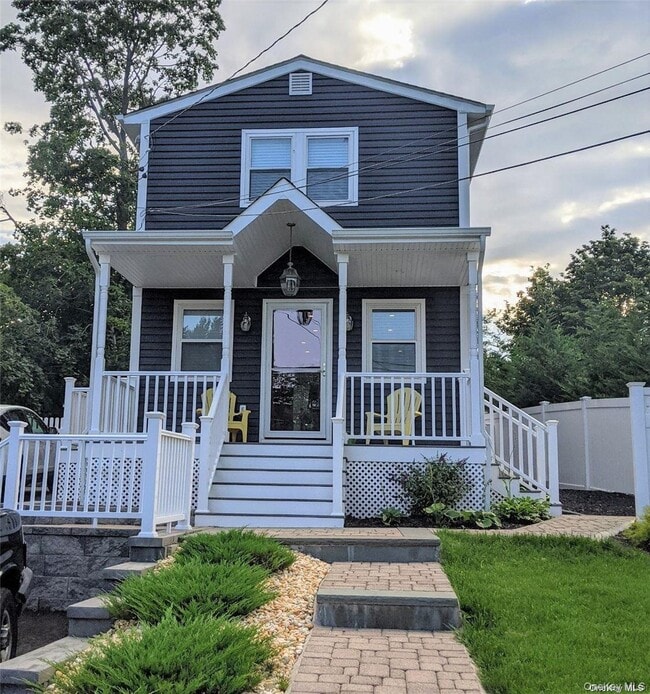 property at 297 Nassau Rd