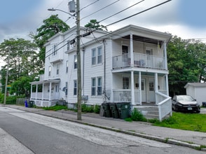 312-318 Concord St in Manchester, NH - Foto de edificio - Building Photo