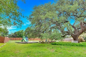 2212 Melissa Oaks Ln in Austin, TX - Building Photo - Building Photo