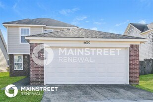 4690 Royal View Dr in Memphis, TN - Building Photo