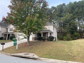 5549 Sable Way in Atlanta, GA - Building Photo - Building Photo