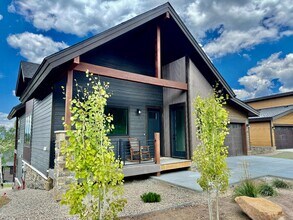 640 Expedition Ln in Granby, CO - Building Photo - Building Photo