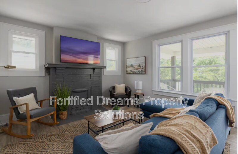 913 Hutton St in Winston-Salem, NC - Building Photo