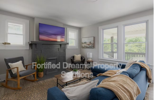 property at 913 Hutton St