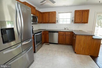 7862 Centergate Ct in Pasadena, MD - Building Photo - Building Photo