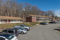 Lake Terrace in Whitinsville, MA - Building Photo - Building Photo