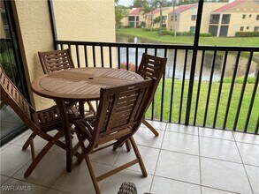 559 Beachwalk Cir in Naples, FL - Building Photo - Building Photo