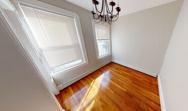 564 Green St, Unit 2T in Cambridge, MA - Building Photo - Building Photo