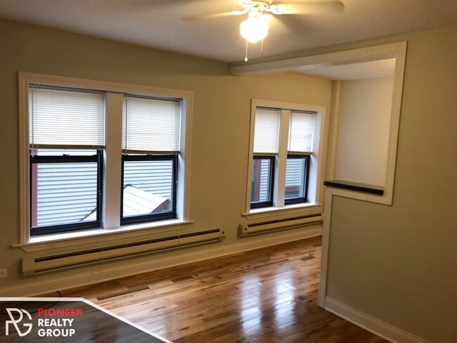 2842 N Orchard St, Unit 2844-40 in Chicago, IL - Building Photo - Building Photo