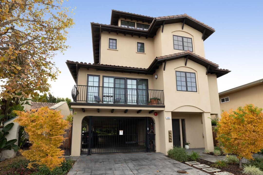 436 Laurel St in San Carlos, CA - Building Photo