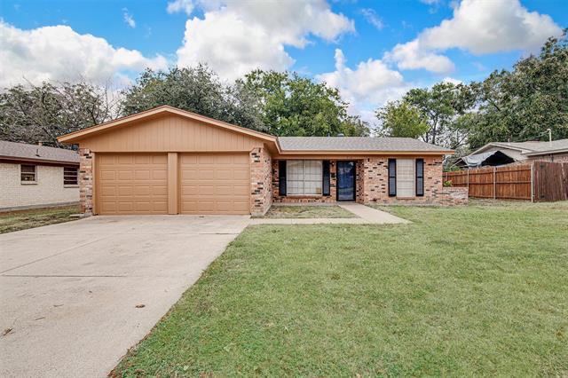 2116 Ming Dr in Fort Worth, TX - Building Photo