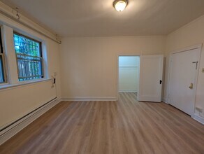 2536 N Sawyer Ave in Chicago, IL - Building Photo - Building Photo