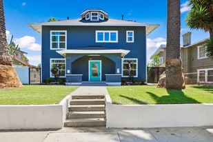 1734 Clinton St Apartments