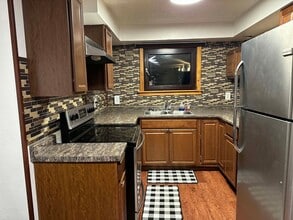 2010 Carr Ave in Fairbanks, AK - Building Photo - Building Photo