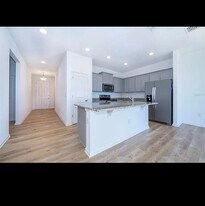 573 Disa Dr in Davenport, FL - Building Photo