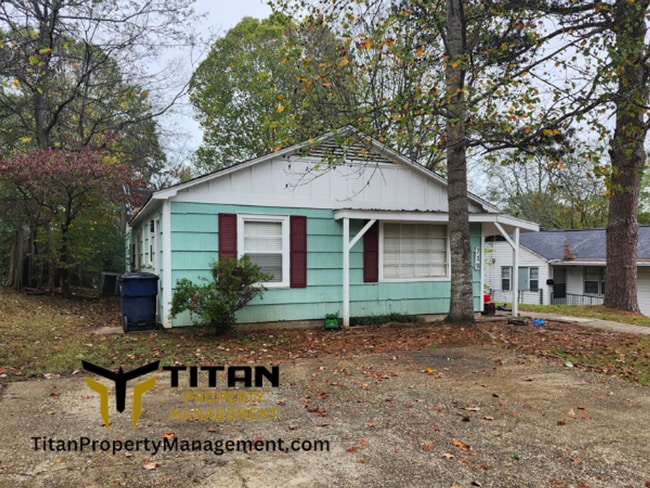 property at 719 Oakwood