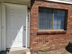 5526 Humbert Rd in Alton, IL - Building Photo - Building Photo