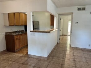 1111 SW 4th St in Fort Lauderdale, FL - Building Photo - Building Photo