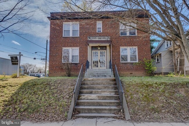 3806 39th St, Unit 3