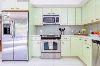 212 SW 2nd Pl in Dania Beach, FL - Building Photo - Building Photo