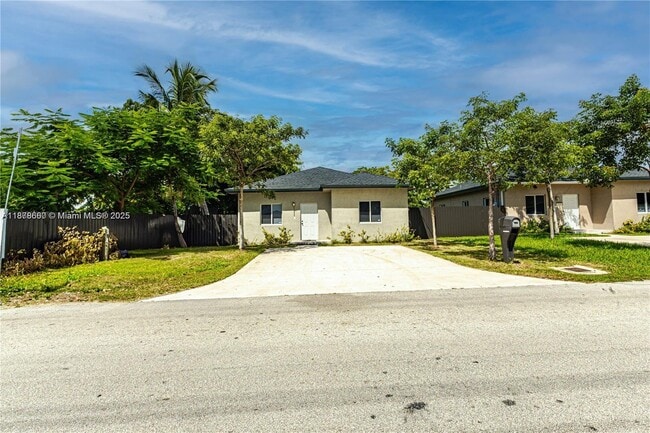 7930 NW 14th Ave in Miami, FL - Building Photo - Building Photo