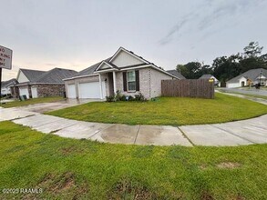 5416 Heron Nest Dr in Baton Rouge, LA - Building Photo - Building Photo