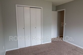 942 Timothy Dr in Columbus, OH - Building Photo - Building Photo