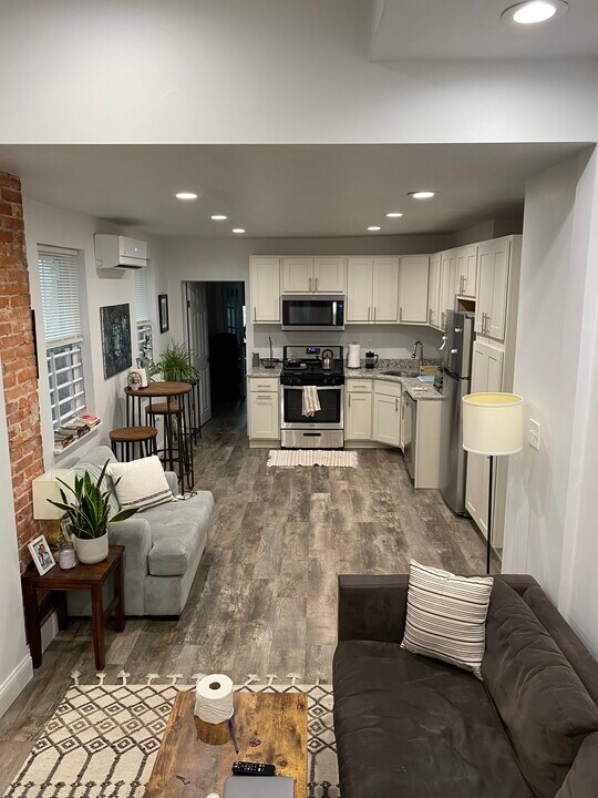 3838 Baring St in Philadelphia, PA - Building Photo