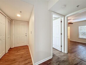 713 Crest Pines Dr in Orlando, FL - Building Photo - Building Photo