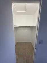 4163 42nd Ave S in Lake Worth Beach, FL - Foto de edificio - Building Photo