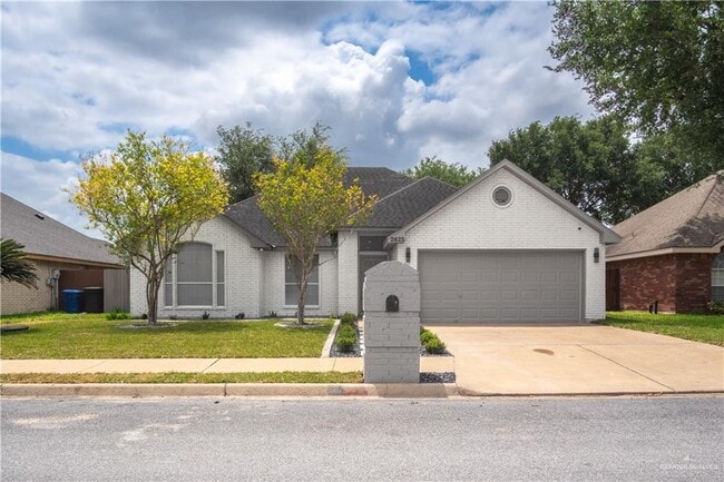21 Mynah Ave