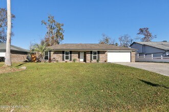 1854 Lakotna Dr in Orange Park, FL - Building Photo - Building Photo