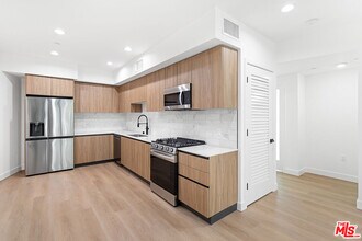 164 Chestnut St in Pasadena, CA - Building Photo - Building Photo