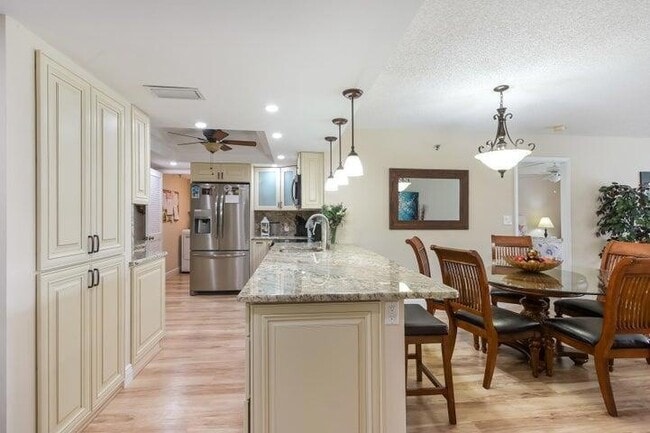 5340 NW 2nd Ave, Unit 2260 in Boca Raton, FL - Building Photo - Building Photo