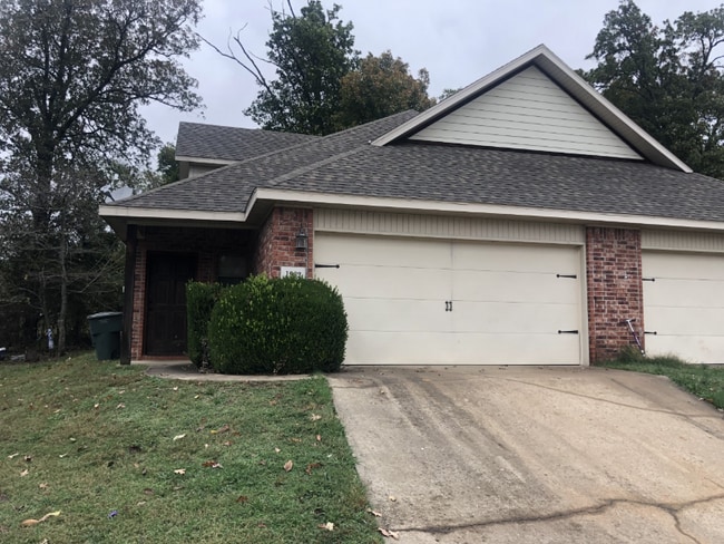 property at 1962 E Peppervine Dr
