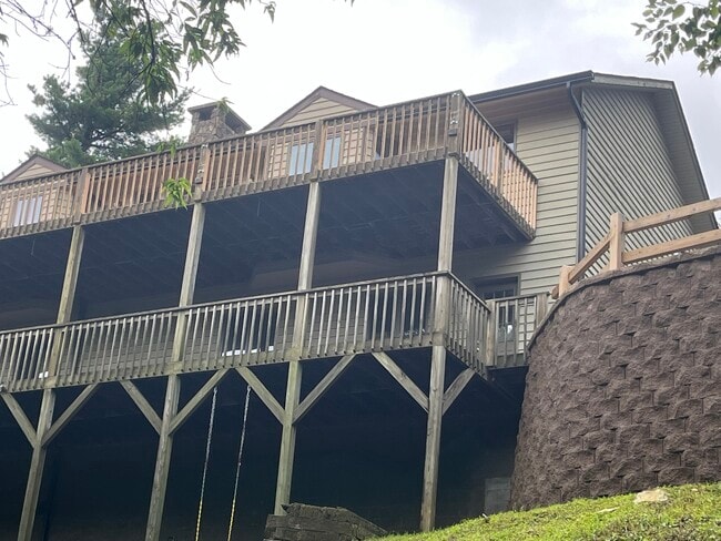 property at 630 Sorrento Dr