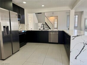 9713 Horizon Hills Dr in Las Vegas, NV - Building Photo - Building Photo